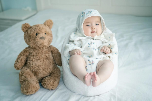 六安宝宝吃不饱母乳的症状